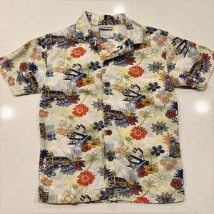 Disneyland Resort Mickey Hawaiian Surfing Camp Collared Shirt Boy’s Size Medium